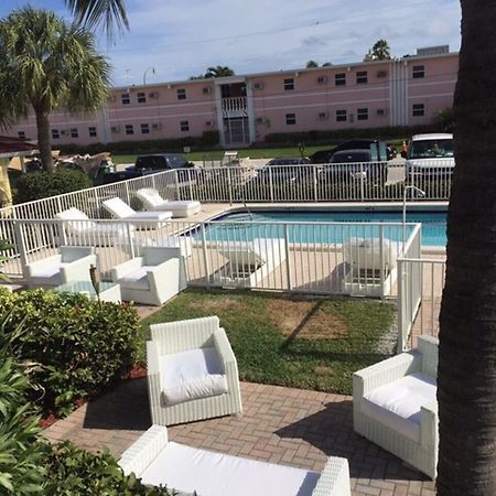 Luna Paradise By The Sea Aparthotel Lauderdale-by-the-Sea ภายนอก รูปภาพ