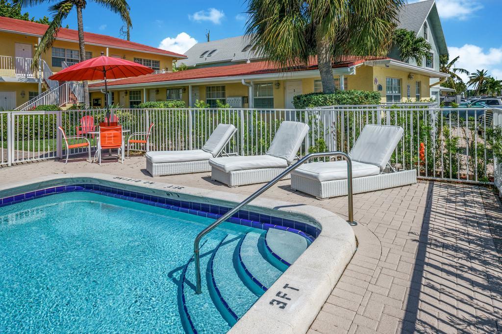 Luna Paradise By The Sea Aparthotel Lauderdale-by-the-Sea ภายนอก รูปภาพ
