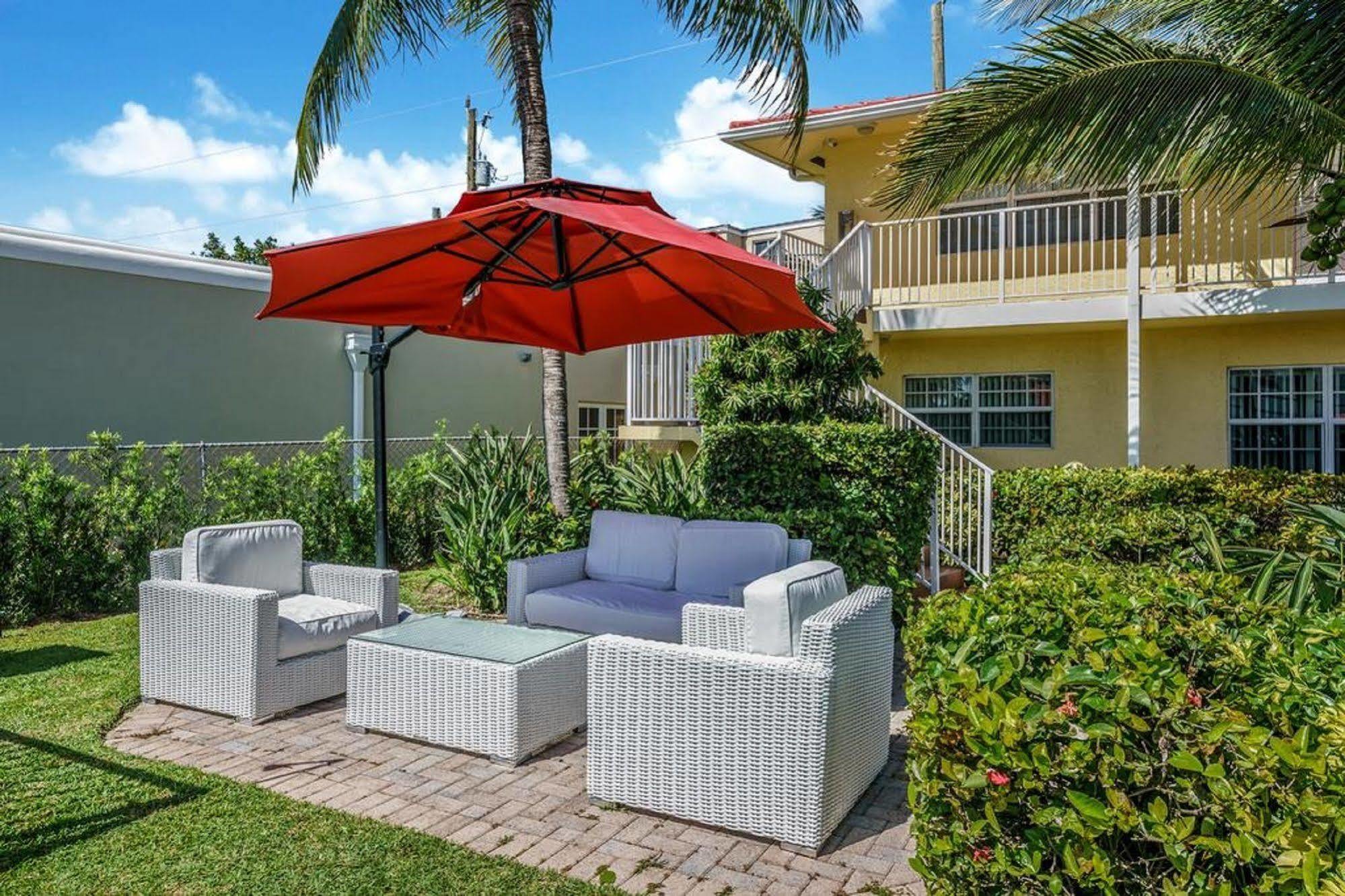 Luna Paradise By The Sea Aparthotel Lauderdale-by-the-Sea ภายนอก รูปภาพ